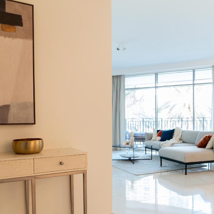 Higuests - Elegant Apt With Terrace Minutes From Burj Khalifa Dubai Buitenkant foto